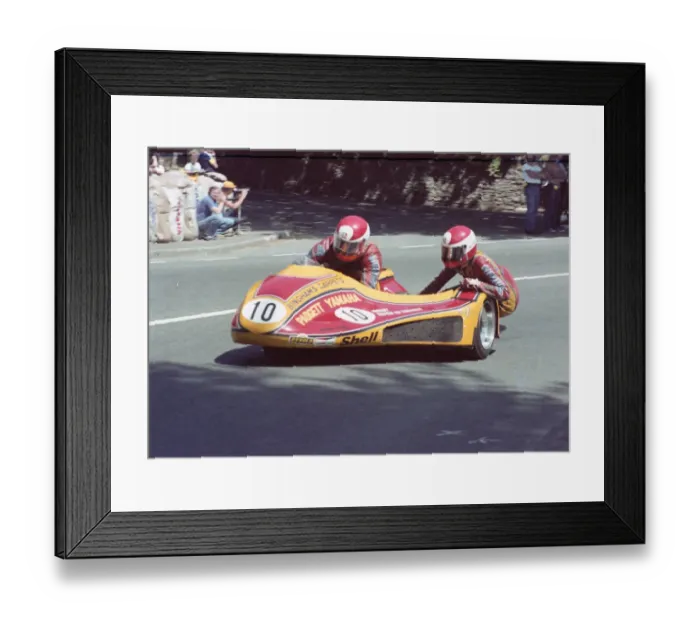 Framed Print : Dennis Bingham & Julia Bingham (Padgett Yamaha) 1982 Sidecar TT