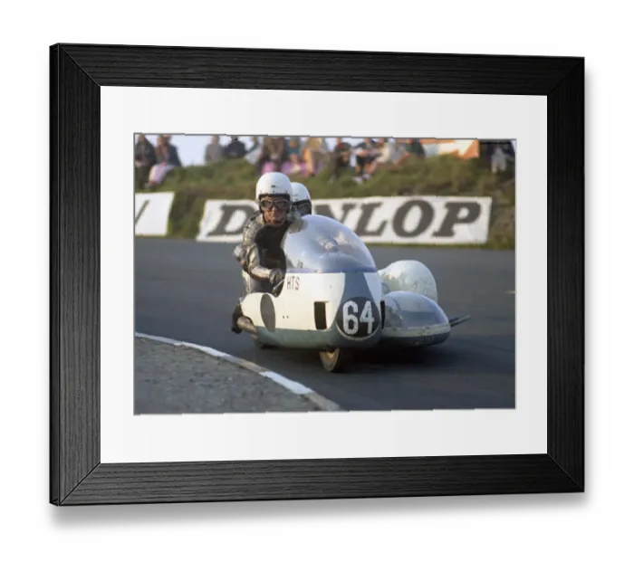 Framed Print : Peter Hardy & Ron Hardy (HTS) 1971 750 Sidecar TT Framed Print : Peter Hardy & Ron Hardy (HTS) 1971 750 Sidecar TT