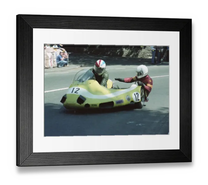 Framed Print : Bryan Hargreaves & Colin Hardman (Kawasaki) 1982 Sidecar TT Framed Print : Bryan Hargreaves & Colin Hardman (Kawasaki) 1982 Sidecar TT