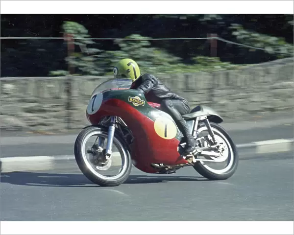 Alan Dickinson (Matchless) 1972 Senior Manx Grand Prix