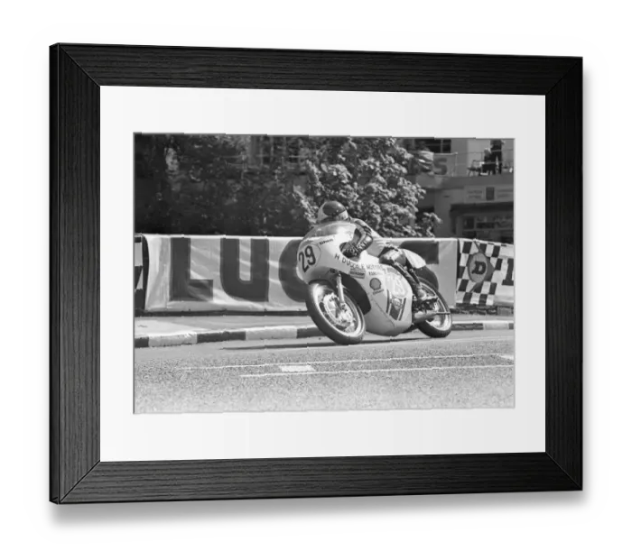 Framed Print : Ken Huggett (Maxton Yamaha) 1973 Junior TT Framed Print : Ken Huggett (Maxton Yamaha) 1973 Junior TT