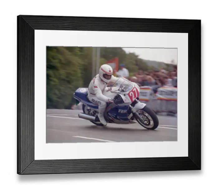 Framed Print : Neil Tuxworth (Yamaha) 1988 Production A TT