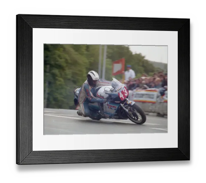 Framed Print : Graham Read (Suzuki) 1988 Production A TT Framed Print : Graham Read (Suzuki) 1988 Production A TT