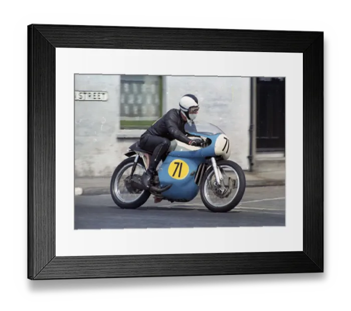 Framed Print : Tony Willmott (Norton) 1969 Senior TT Framed Print : Tony Willmott (Norton) 1969 Senior TT