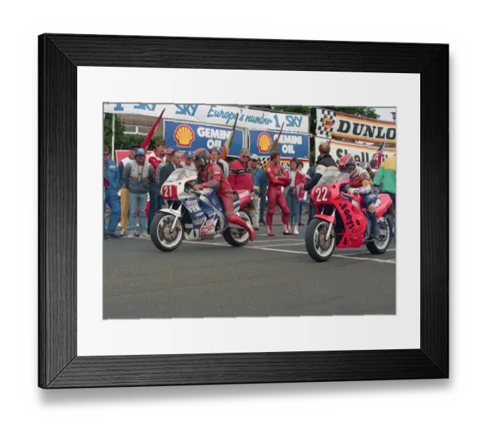 Framed Print : Steve Henshaw (Yamaha) and Mike Seward (Yamaha) 1988 Production A TT Framed Print : Steve Henshaw (Yamaha) and Mike Seward (Yamaha) 1988 Production A TT
