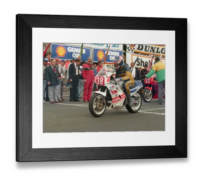 Framed Print : Gary Tate (Yamaha) 1988 Production A TT Framed Print : Gary Tate (Yamaha) 1988 Production A TT