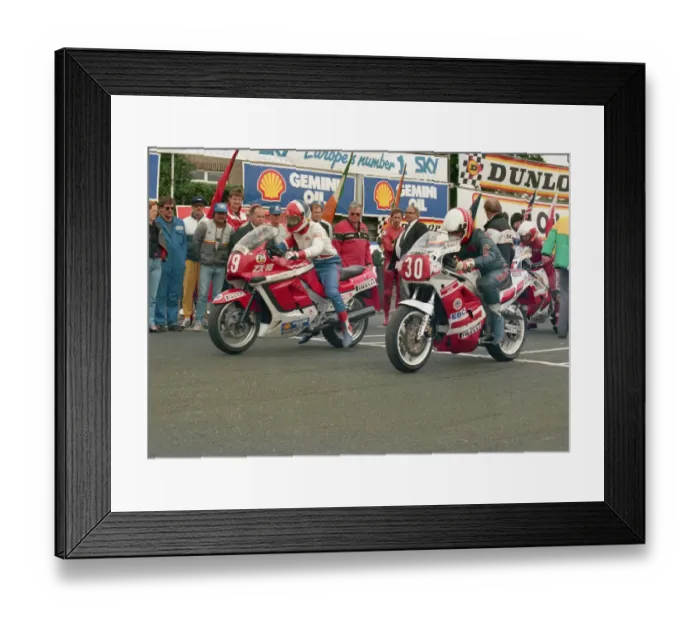 Framed Print : Phil Armes (Kawasaki) and Pete Beale (Yamaha) 1988 Production A TT Framed Print : Phil Armes (Kawasaki) and Pete Beale (Yamaha) 1988 Production A TT