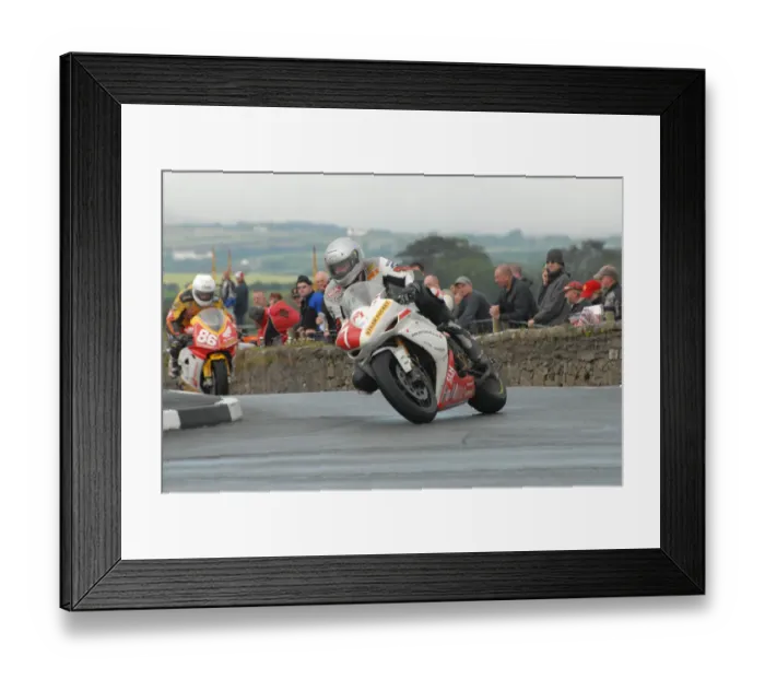 Framed Print : James McBride (Yamaha) 2007 Southern 100 Framed Print : James McBride (Yamaha) 2007 Southern 100