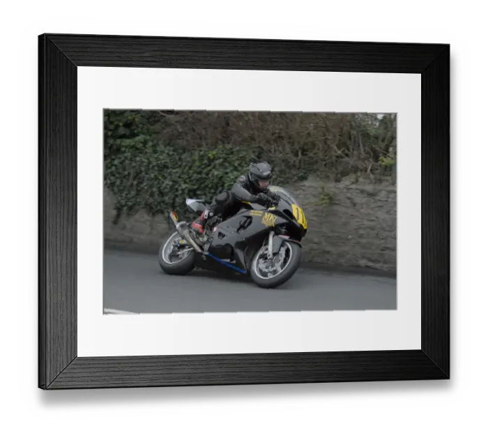 Framed Print : Andy Kirk (Suzuki) 2007 Southern 100 Framed Print : Andy Kirk (Suzuki) 2007 Southern 100
