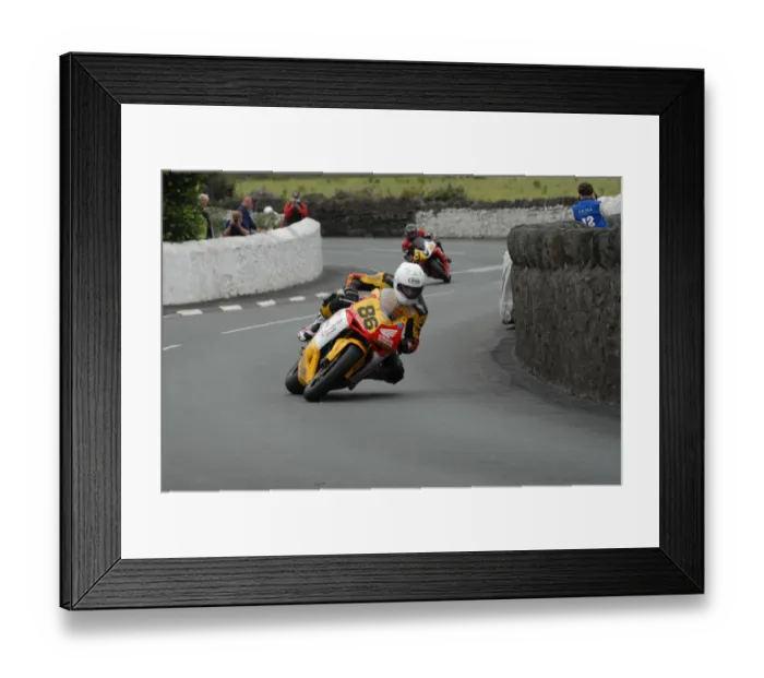 Framed Print : Cameron Donald (Honda) 2007 Southern 100 Framed Print : Cameron Donald (Honda) 2007 Southern 100