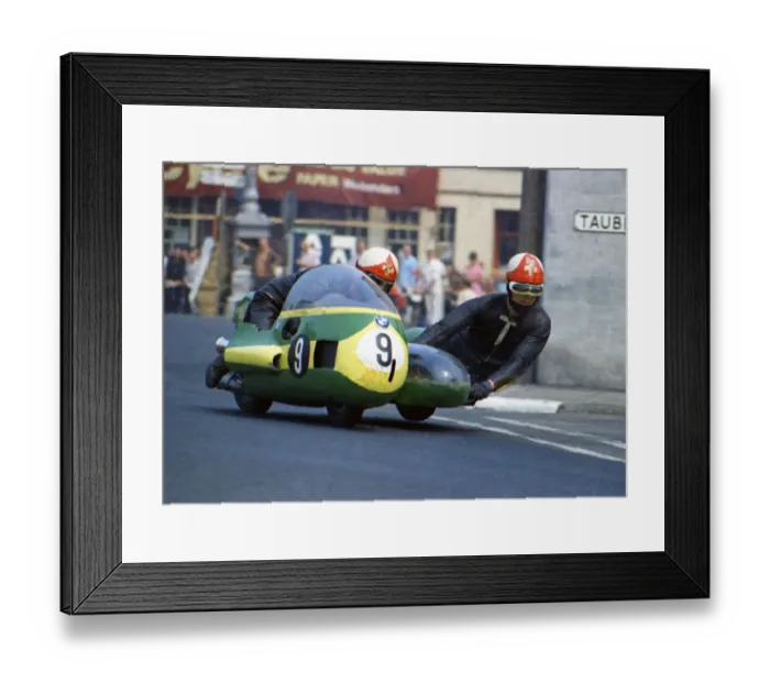 Framed Print : Jean Claude Castella & Albert Castella (BMW) 1970 500 Sidecar TT Framed Print : Jean Claude Castella & Albert Castella (BMW) 1970 500 Sidecar TT
