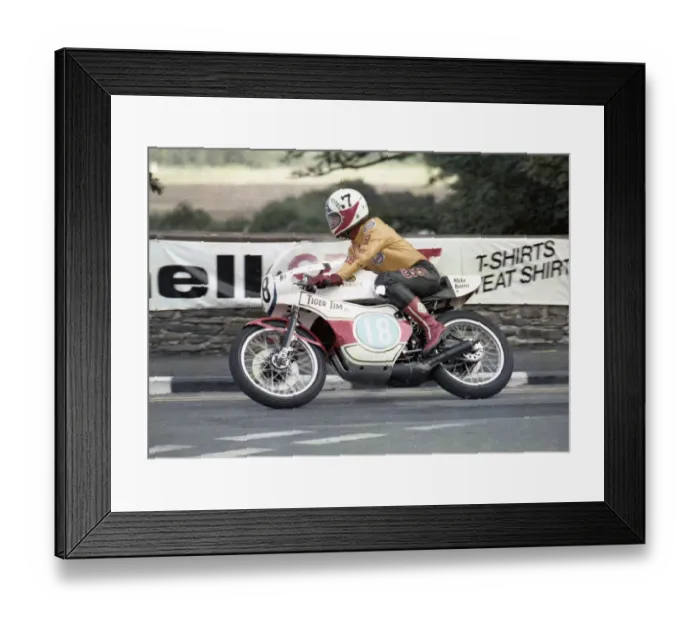Framed Print : Mike Kneen (Wilson and Collins Yamaha) 1978 Junior Manx Grand Prix Framed Print : Mike Kneen (Wilson and Collins Yamaha) 1978 Junior Manx Grand Prix