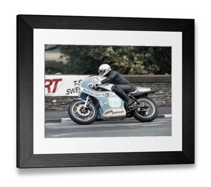 Framed Print : Steve Bradley (Suzuki) 1978 Junior Manx Grand Prix Framed Print : Steve Bradley (Suzuki) 1978 Junior Manx Grand Prix