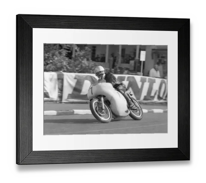 Framed Print : Jim Evans (Norton) 1966 Senior Manx Grand Prix Framed Print : Jim Evans (Norton) 1966 Senior Manx Grand Prix