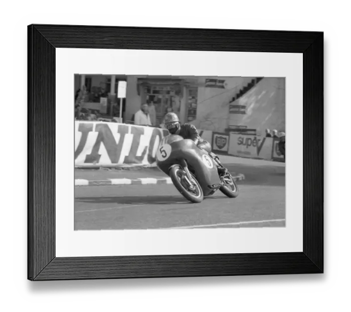 Framed Print : Brian Smith (Matchless) 1966 Senior Manx Grand Prix Framed Print : Brian Smith (Matchless) 1966 Senior Manx Grand Prix