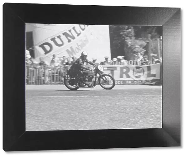 ivan Wicksteed (Triumph) 1951 Senior Clubman TT