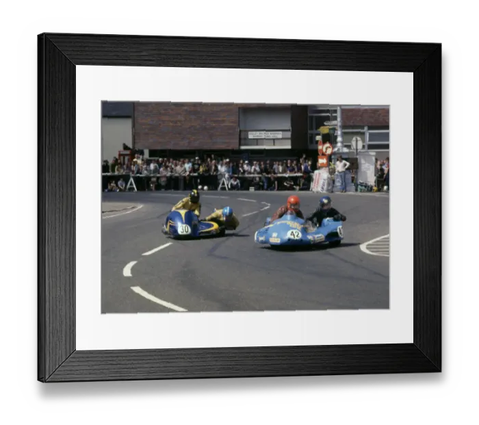 Framed Print : Bob Mullen & Gerald Good (Yamaha) and Mike Jones & Framed Print : Bob Mullen & Gerald Good (Yamaha) and Mike Jones &