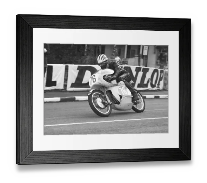 Framed Print : Dave Bedington (Greeves) 1966 Lightweight Manx Grand Prix Framed Print : Dave Bedington (Greeves) 1966 Lightweight Manx Grand Prix