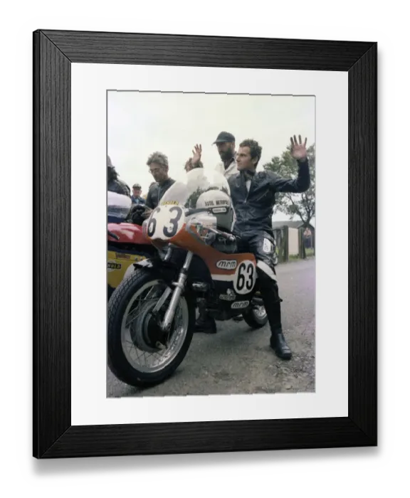Framed Print : Paul Barrett (Harley Davidson) 1983 Junior Classic Manx Grand Prix Framed Print : Paul Barrett (Harley Davidson) 1983 Junior Classic Manx Grand Prix