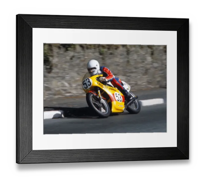 Framed Print : Simon Beaumont (Yamaha) 1982 Senior Manx Grand Prix Framed Print : Simon Beaumont (Yamaha) 1982 Senior Manx Grand Prix