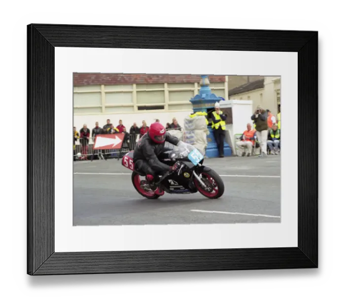 Framed Print : Chris Gargill (Yamaha) 1999 Newcomers Manx Grand Prix Framed Print : Chris Gargill (Yamaha) 1999 Newcomers Manx Grand Prix