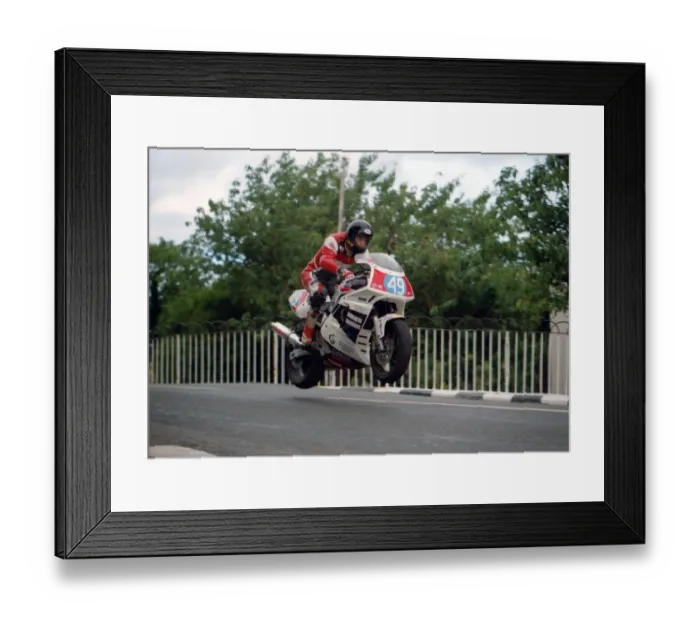 Framed Print : Chris Heath (Yamaha) 1995 Junior Manx Grand Prix Framed Print : Chris Heath (Yamaha) 1995 Junior Manx Grand Prix