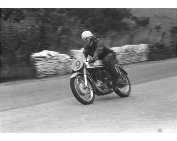 Brian Betts (Norton) 1958 Senior Snaefell Manx Grand Prix