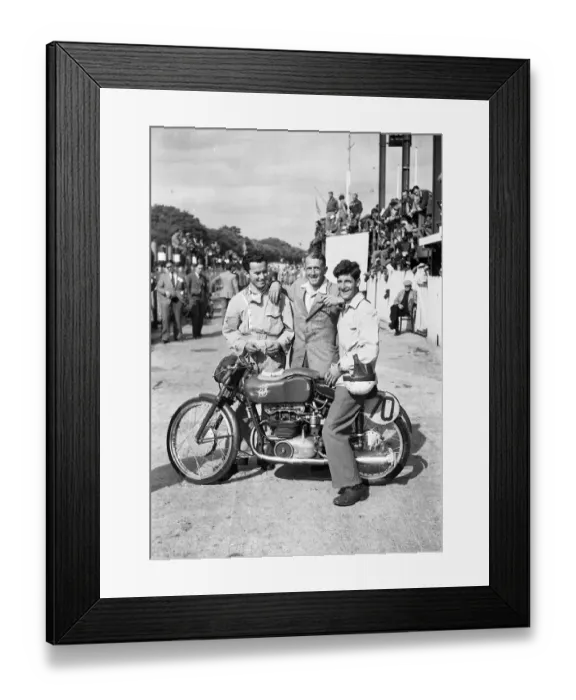 Framed Print : Cecil Sandford (MV) 1952 Ultra Lightweight TT Framed Print : Cecil Sandford (MV) 1952 Ultra Lightweight TT