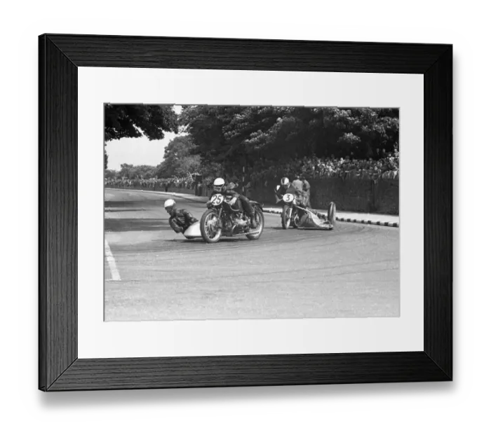 Framed Print : Walter Schneider & Hans Strauss (BMW) leads Bill Boddice & Framed Print : Walter Schneider & Hans Strauss (BMW) leads Bill Boddice &