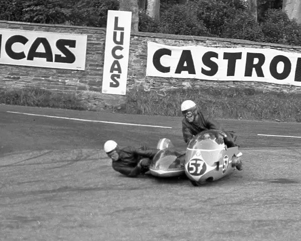 Siegfried Schauzu & Horst Schneider (BMW) 1966 Sidecar TT