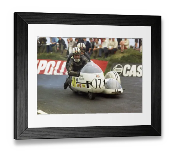Framed Print : Alan Sansum & Alex MacFadzean (Triumph) 1970 750 Sidecar TT Framed Print : Alan Sansum & Alex MacFadzean (Triumph) 1970 750 Sidecar TT
