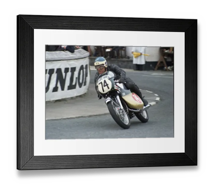 Framed Print : Roy Simmons (Suzuki) 1971 Production TT Framed Print : Roy Simmons (Suzuki) 1971 Production TT