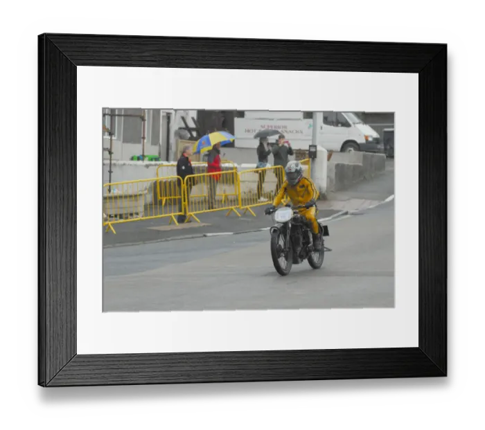 Framed Print : David Bardwell (Velocette) 2012 VMCC Parade Lap Framed Print : David Bardwell (Velocette) 2012 VMCC Parade Lap