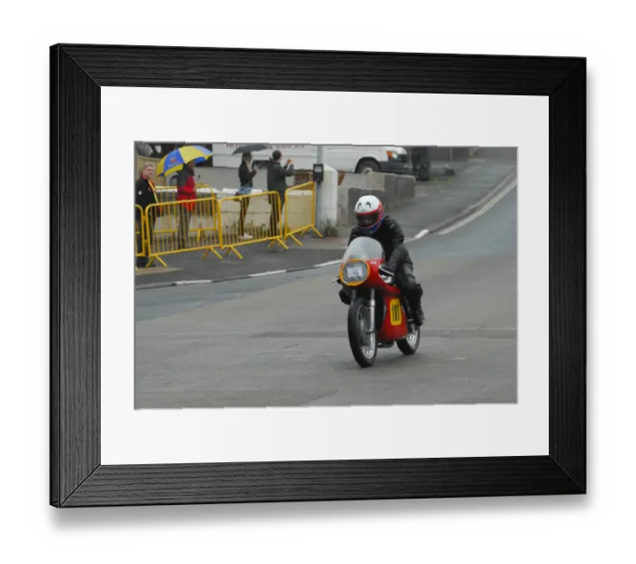 Framed Print : George Chapman (Norton) 2012 VMCC Parade Lap