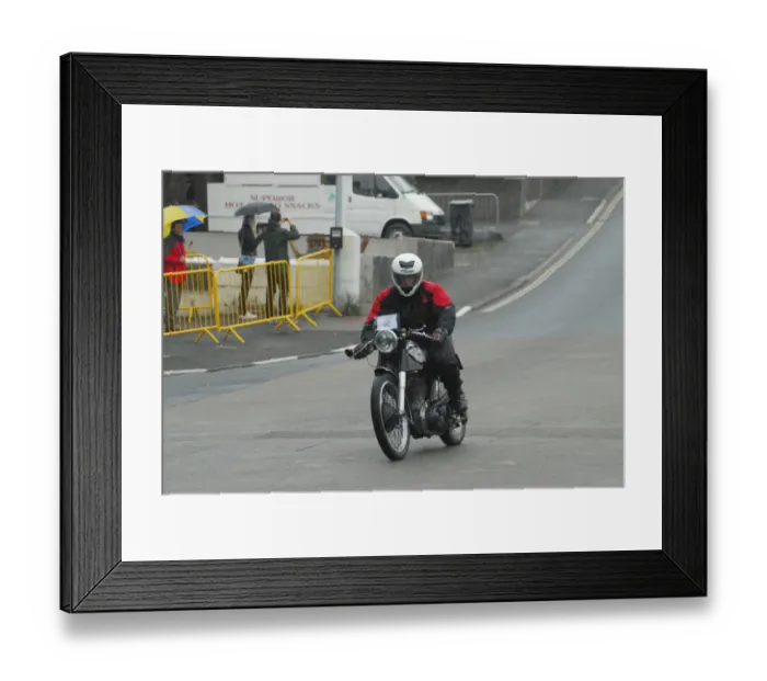 Framed Print : Michael John Hunter (Norton) 2012 VMCC Parade Lap Framed Print : Michael John Hunter (Norton) 2012 VMCC Parade Lap