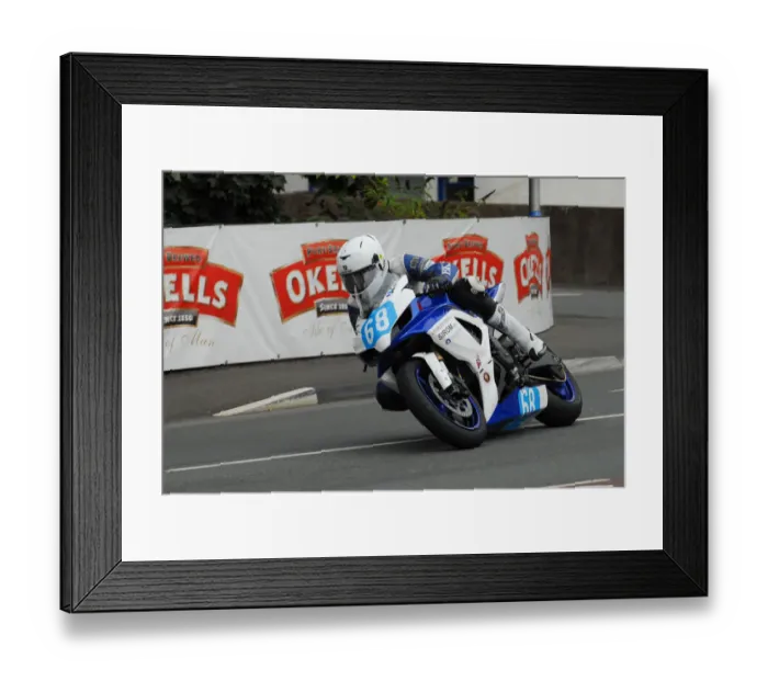 Framed Print : Simon Gardner (Yamaha) 2012 Junior Manx Grand Prix