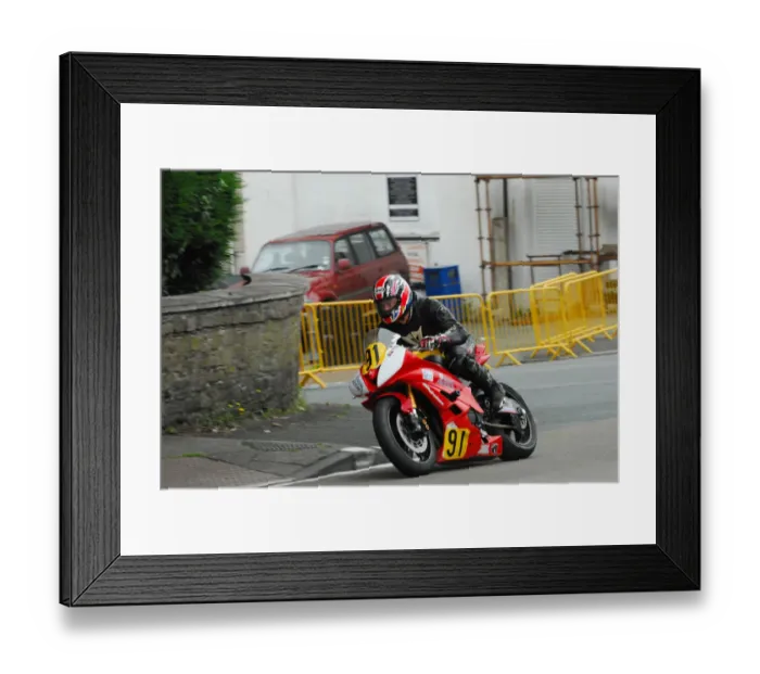 Framed Print : Rad Hughes (Yamaha) 2012 Senior Manx Grand Prix Framed Print : Rad Hughes (Yamaha) 2012 Senior Manx Grand Prix