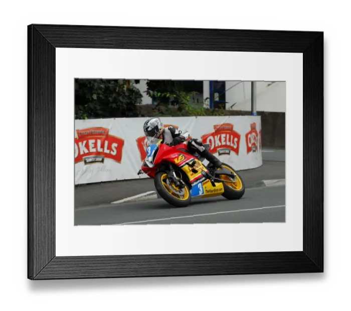 Framed Print : Wayne Kirwan (Yamaha) 2012 Junior Manx Grand Prix Framed Print : Wayne Kirwan (Yamaha) 2012 Junior Manx Grand Prix