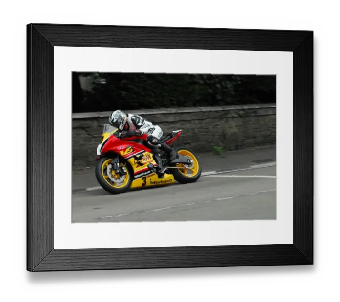 Framed Print : Wayne Kirwan (Yamaha) 2012 Senior Manx Grand Prix Framed Print : Wayne Kirwan (Yamaha) 2012 Senior Manx Grand Prix