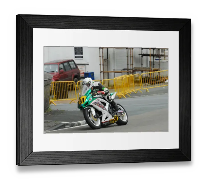 Framed Print : Colin Stephenson (Suzuki) 2012 Senior Manx Grand Prix