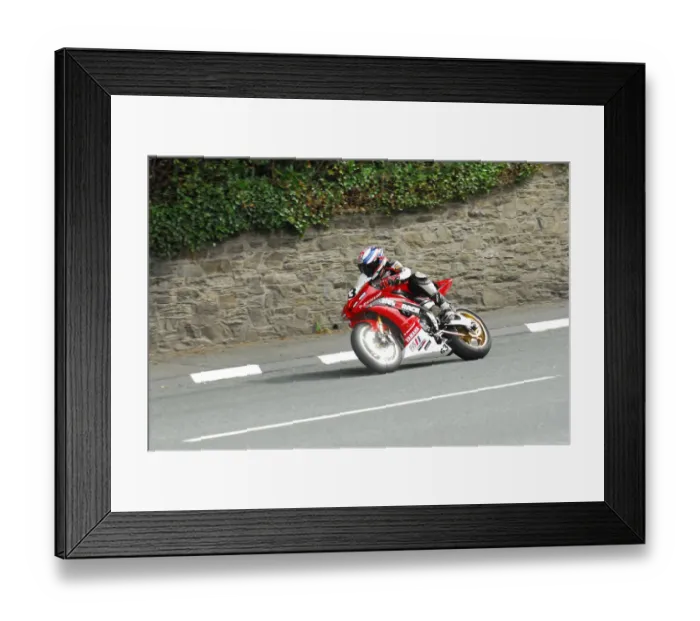 Framed Print : Si Fulton (Yamaha) 2013 Manx Grand Prix Parade Framed Print : Si Fulton (Yamaha) 2013 Manx Grand Prix Parade