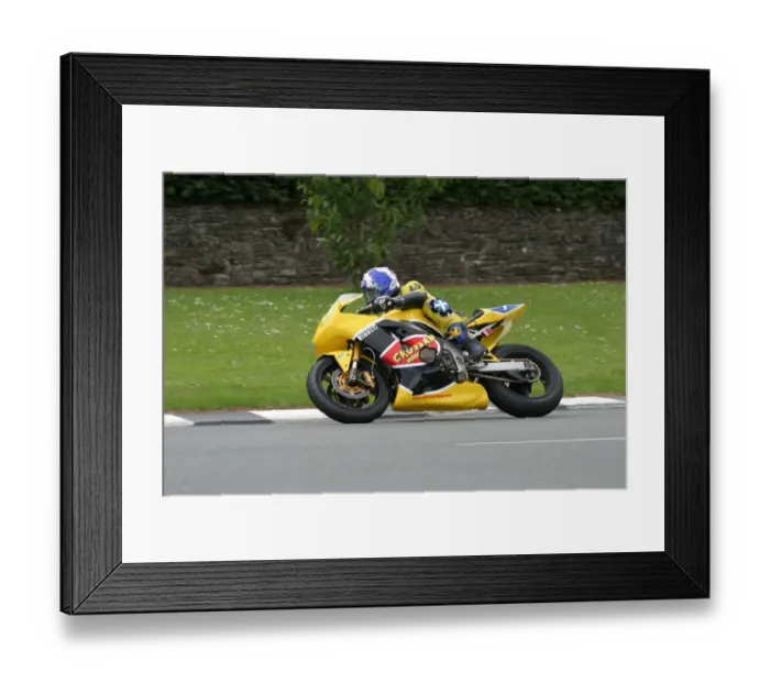 Framed Print : Iain Duffus (Honda): 2003 Production 600 T Framed Print : Iain Duffus (Honda): 2003 Production 600 T