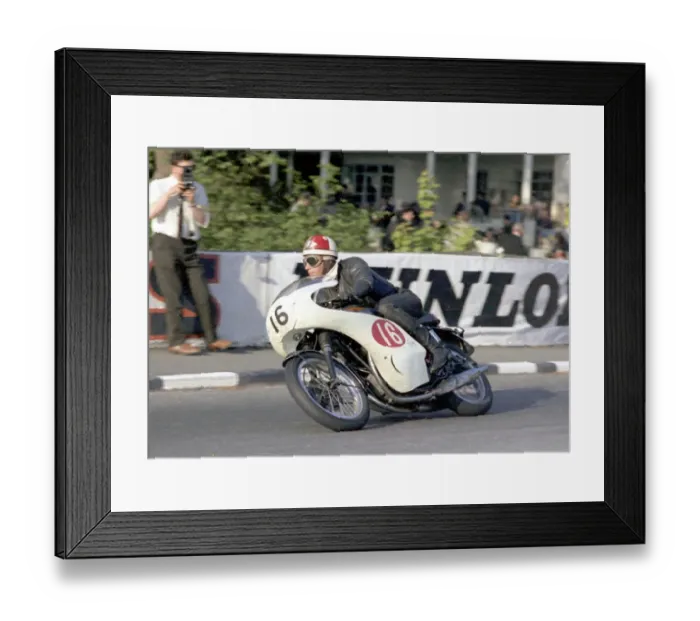 Framed Print : Tony Smith (BSA) 1967 Production TT Framed Print : Tony Smith (BSA) 1967 Production TT