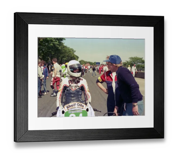 Framed Print : Iain Duffus (Yamaha) 1987 Production B TT Framed Print : Iain Duffus (Yamaha) 1987 Production B TT