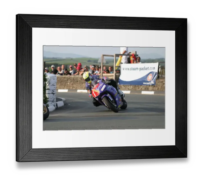 Framed Print : Ian Lougher (Blackhorse Honda) 2007 Steam Packet Races Framed Print : Ian Lougher (Blackhorse Honda) 2007 Steam Packet Races