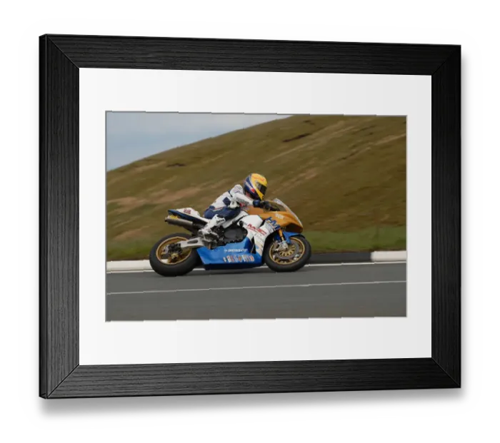 Framed Print : John Burrows (Honda) 2007 Senior TT Framed Print : John Burrows (Honda) 2007 Senior TT