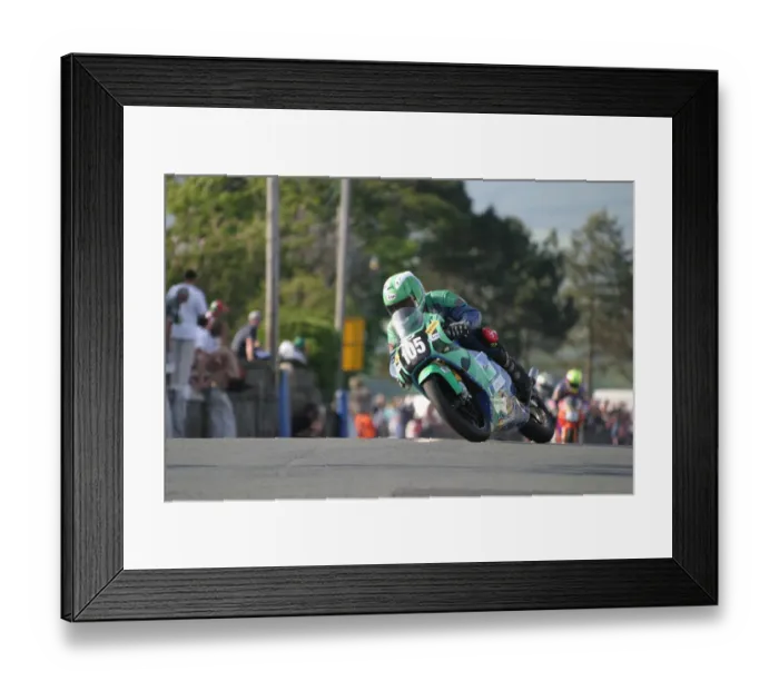 Framed Print : Chris Palmer (Mannin Honda) 2007 Steam Packet Races Framed Print : Chris Palmer (Mannin Honda) 2007 Steam Packet Races