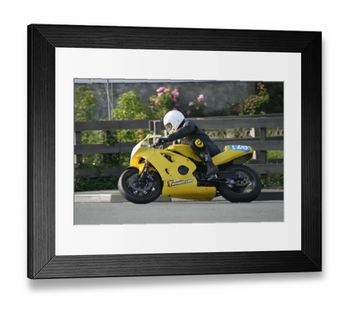 Framed Print : Stephen Carr (Kawasaki) 2007 Steam Packet Races Framed Print : Stephen Carr (Kawasaki) 2007 Steam Packet Races