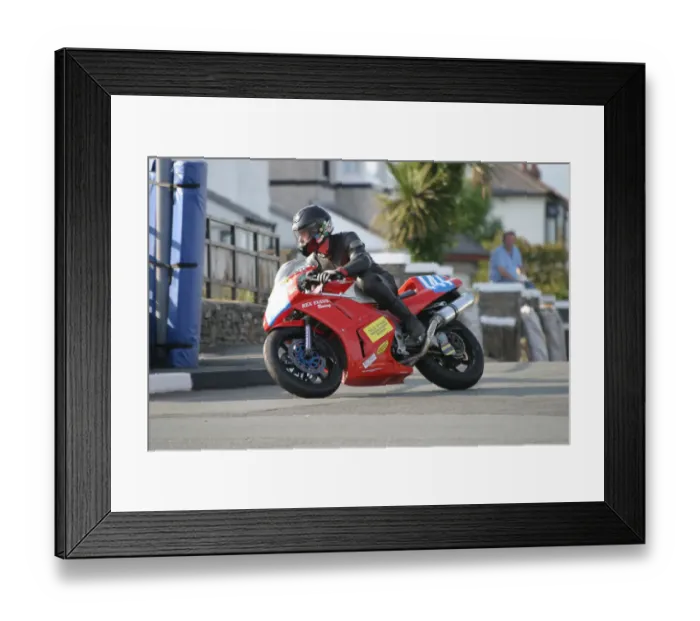 Framed Print : Bob Simmons (Honda) 2007 Steam Packet Races Framed Print : Bob Simmons (Honda) 2007 Steam Packet Races