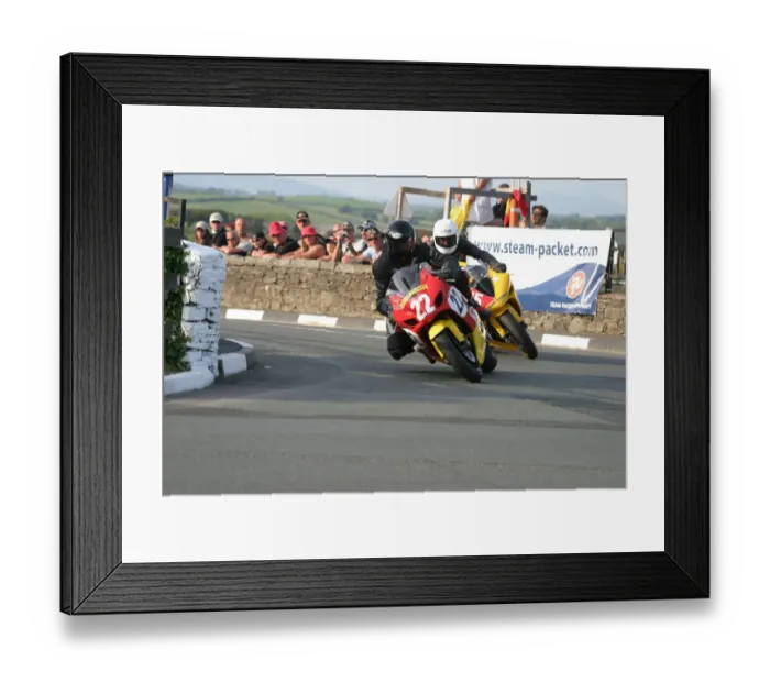 Framed Print : Peter Hounsell (Suzuki) 2007 Steam Packet Races Framed Print : Peter Hounsell (Suzuki) 2007 Steam Packet Races